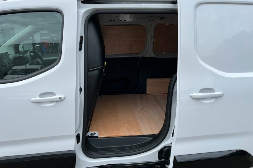 Citroen e-Berlingo Berlingo 800 100Kw 50Kwh Enterprise Edition White #13