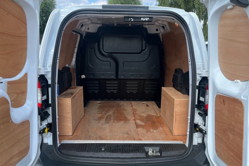 Ford Transit Courier 1.0 Ecoboost Leader Panel Van L1 White #2