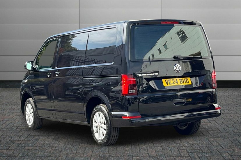 Volkswagen Transporter 2.0 Tdi 110 Highline Van VE24BHD Black #3