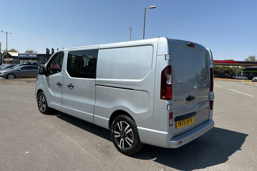 Renault Trafic Renault Trafic Sl30 Blue Dci 150 Extra Sport Safe White #11