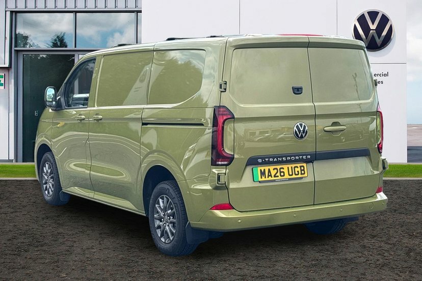 Volkswagen E-Transporter T32 65Kwh Commerce Pro Panel Van Green #3