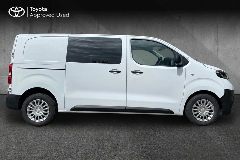 Toyota PROACE 2.0D 180 Design Crew Van Tss 8 Speed #16
