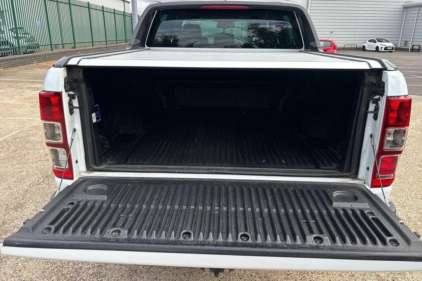 Ford Ranger 2.0 Ecoblue Wildtrak Pickup Double Cab White #2