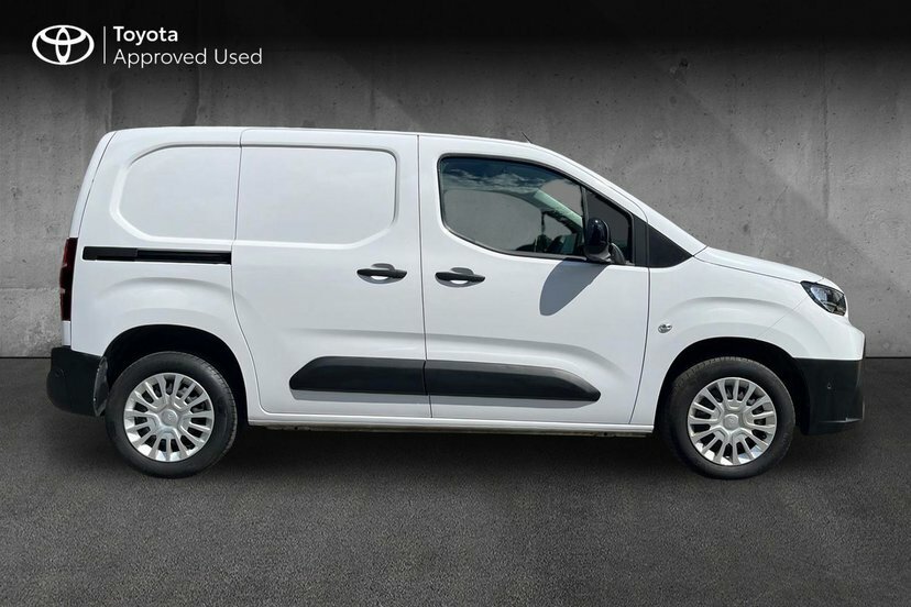 Toyota Proace City Mpv Black #16
