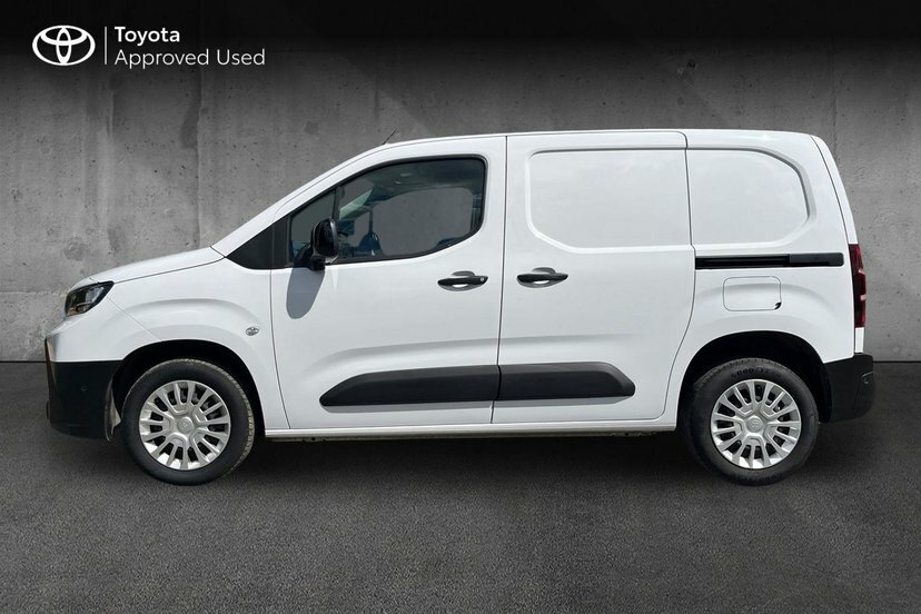 Toyota Proace City Mpv Black #17