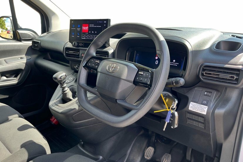 Toyota Proace City Mpv Black #11