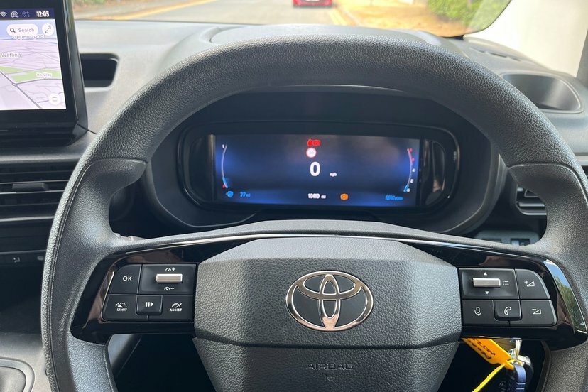 Toyota Proace City Mpv Black #36