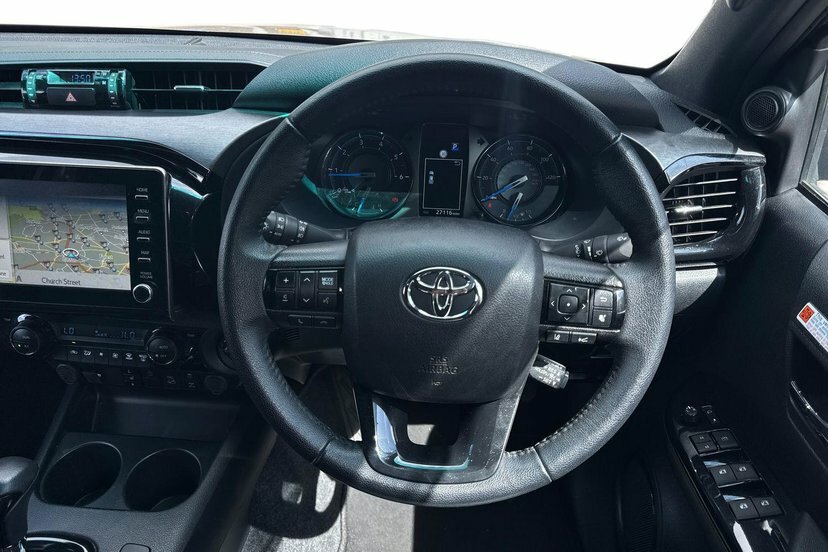 Toyota HILUX 2.8 D-4d Invincible X Double Cab Pickup 4Wd E Black #8