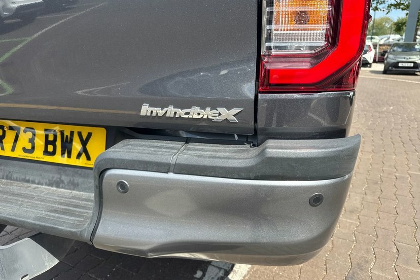Toyota HILUX 2.8 D-4d Invincible X Double Cab Pickup 4Wd E Black #21