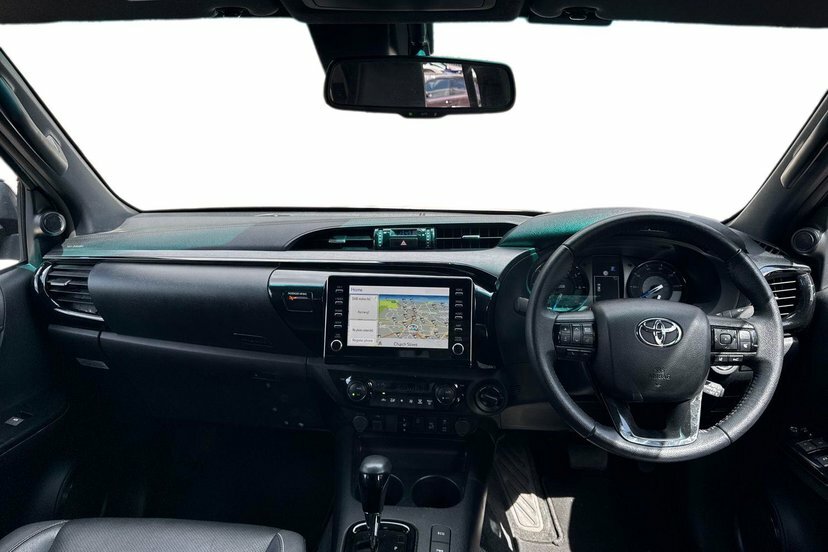 Toyota HILUX 2.8 D-4d Invincible X 4Wd  #5