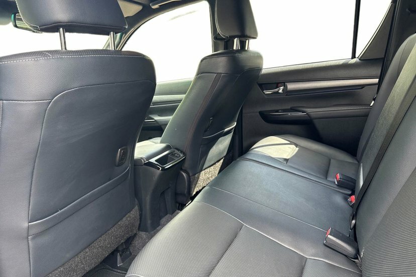 Toyota HILUX 2.8 D-4d Invincible X Double Cab Pickup 4Wd E Black #12