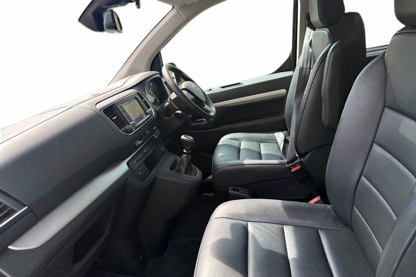 Toyota Proace Verso Family Medium 2.0D 140 Grey #10