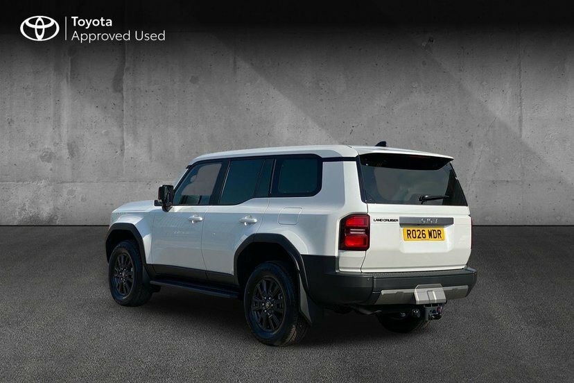 Toyota Land Cruiser 2.8D Panel Van 4Wd Lwb 204 Ps White #4