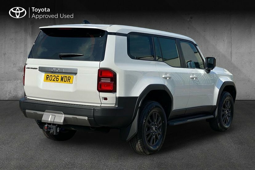 Toyota Land Cruiser 2.8D Panel Van 4Wd Lwb 204 Ps White #2