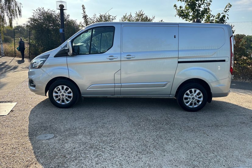 Ford Transit Custom 340 Tdci 130 L1h1 Limited Ecoblue Swb Low Roof Fwd Red #9