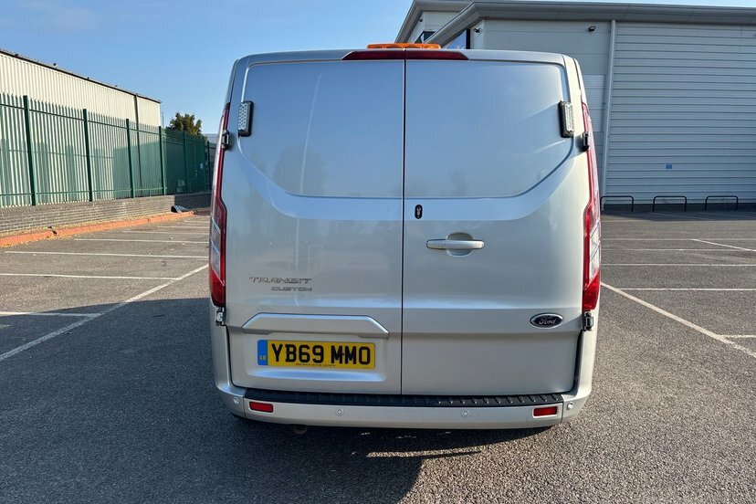 Ford Transit Custom 340 Tdci 130 L1h1 Limited Ecoblue Swb Low Roof Fwd Red #10