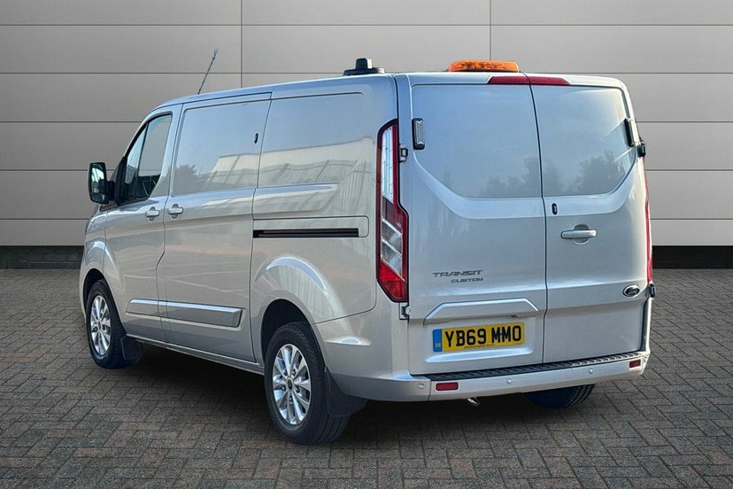 Ford Transit Custom 340 Tdci 130 L1h1 Limited Ecoblue Swb Low Roof Fwd Red #3