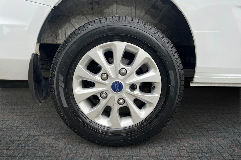 Ford Transit Custom 2.0 280 Ecoblue Limited Panel Van Manua YA71KGF White #6