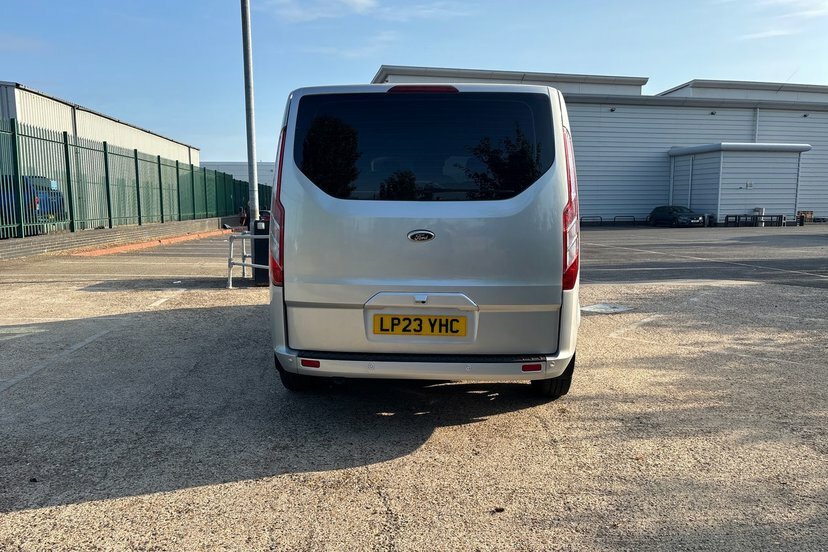 Ford Tourneo Custom Custom 2.0 Ecoblue 170Ps Land-rover 8 Seater Sport Black #10
