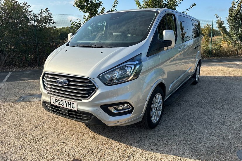 Ford Tourneo Custom Custom 2.0 Ecoblue 170Ps Land-rover 8 Seater Sport Black #8