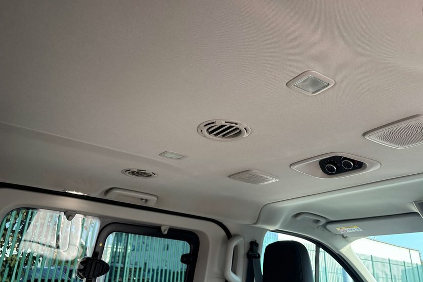 Ford Tourneo Custom Custom 2.0 Ecoblue 170Ps Land-rover 8 Seater Sport Black #14