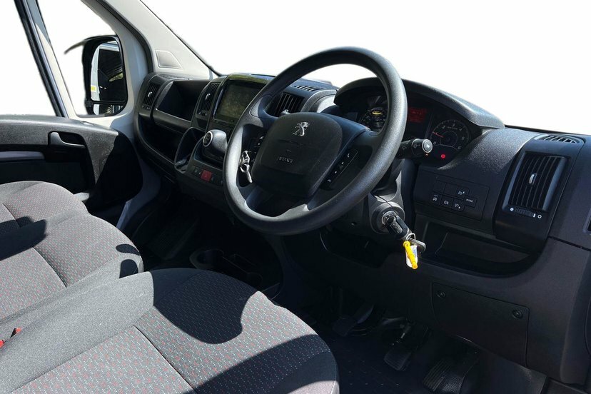 Peugeot Boxer 2.2 Bluehdi 440 Professional Premium Panel Van 5 Grey #6