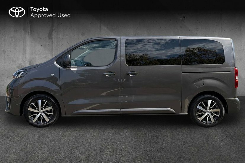 Toyota Proace Verso 2.0D Family Medium Mpv Mwb Euro 6 Ss Black #17