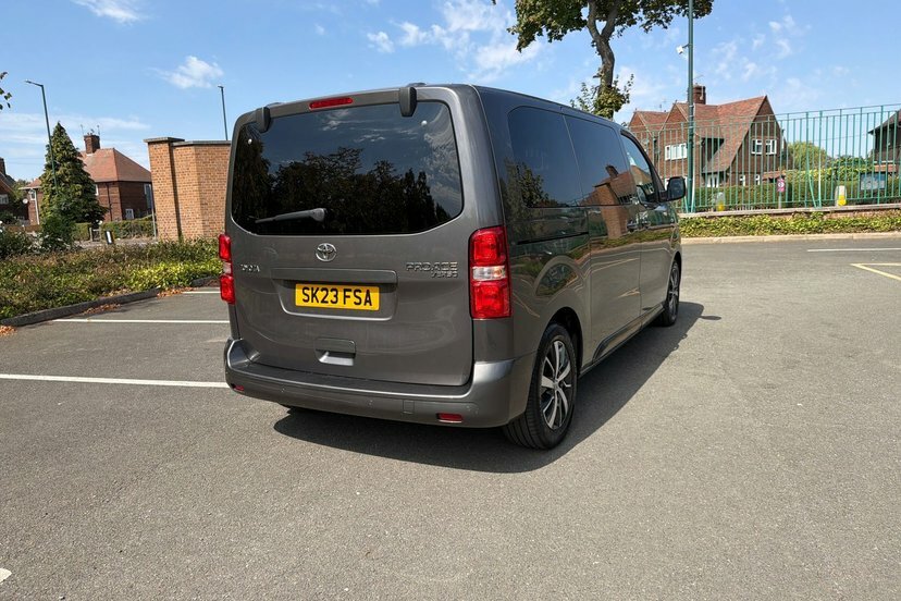 Toyota Proace Verso 2.0D Family Medium Mpv Mwb Euro 6 Ss Black #32
