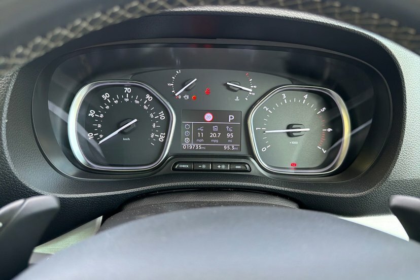 Toyota Proace Verso 2.0D Family Medium Mpv Mwb Euro 6 Ss Black #9