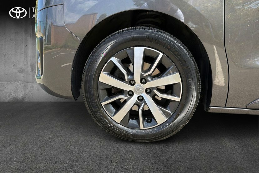 Toyota Proace Verso 2.0D Family Medium Mpv Mwb Euro 6 Ss Black #18