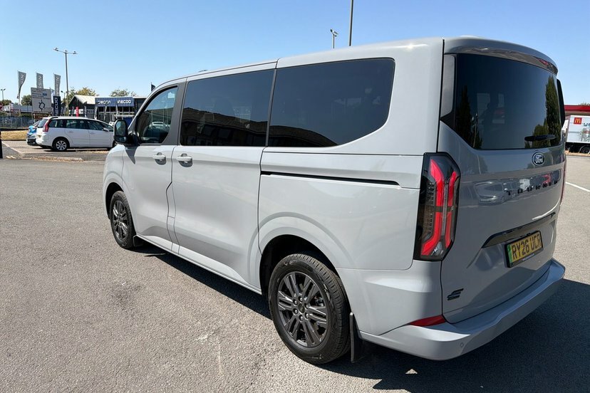 Ford Tourneo Custom V710 Titanium X Bus M1 340 L2 65Kwh 160Kw 218Ps Grey #10