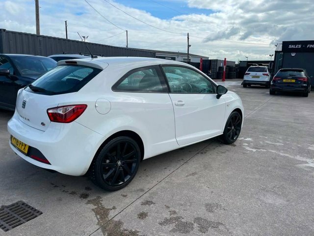Seat Ibiza Ecotsi Fr Sport Coupe PY16FFX White #2