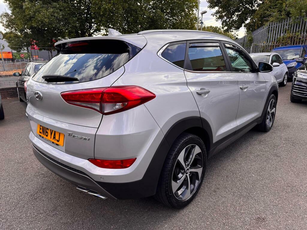 Hyundai Tucson 2.0 Crdi Blue Drive Premium Euro 6 S S Silver #3