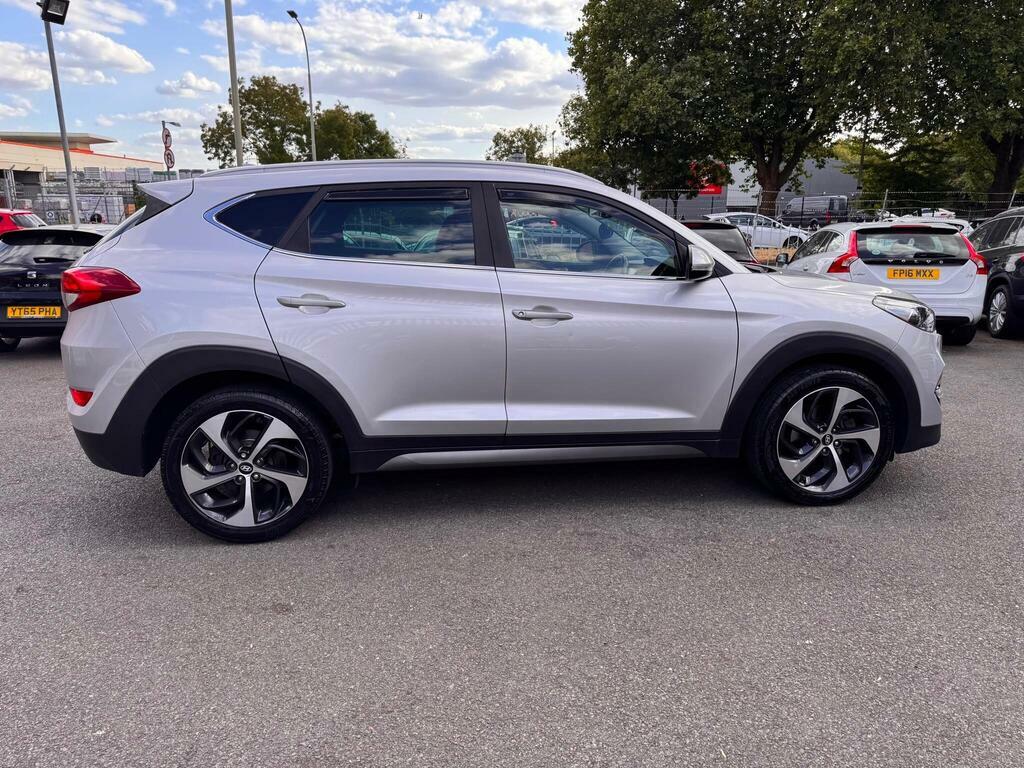 Hyundai Tucson 2.0 Crdi Blue Drive Premium Euro 6 S S Silver #4