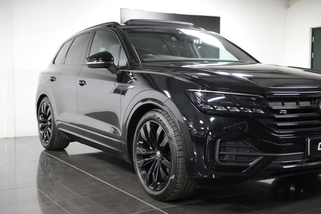 Volkswagen Touareg R-line Tech Plus Black #16