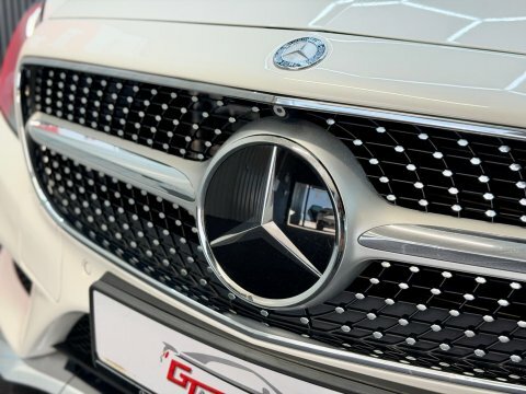 Mercedes-Benz CLS Amg Line White #25