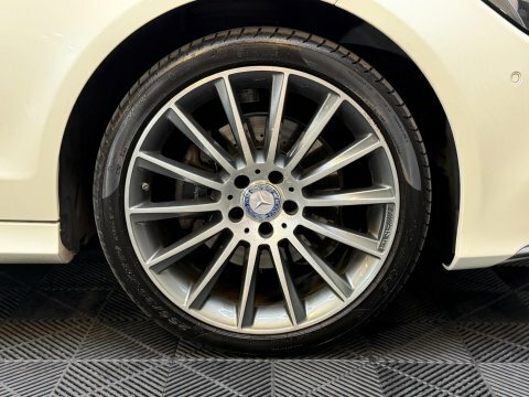 Mercedes-Benz CLS Amg Line White #29