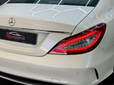 Mercedes-Benz CLS Amg Line White #27