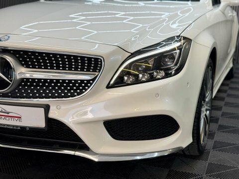 Mercedes-Benz CLS Amg Line White #22