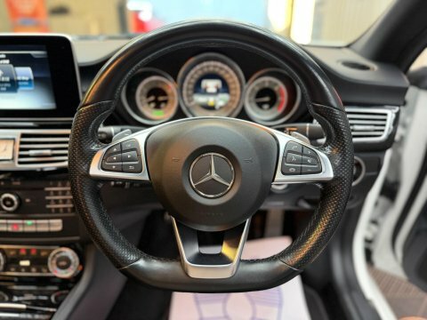 Mercedes-Benz CLS Amg Line White #59