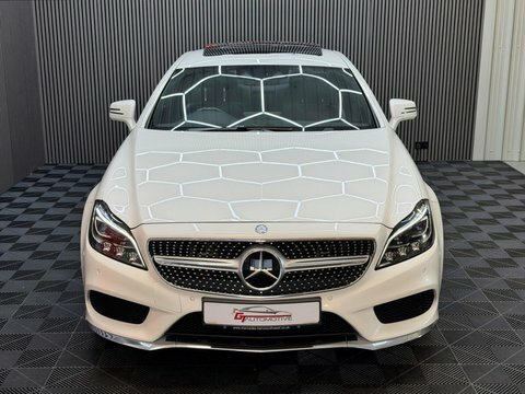 Mercedes-Benz CLS Amg Line White #17