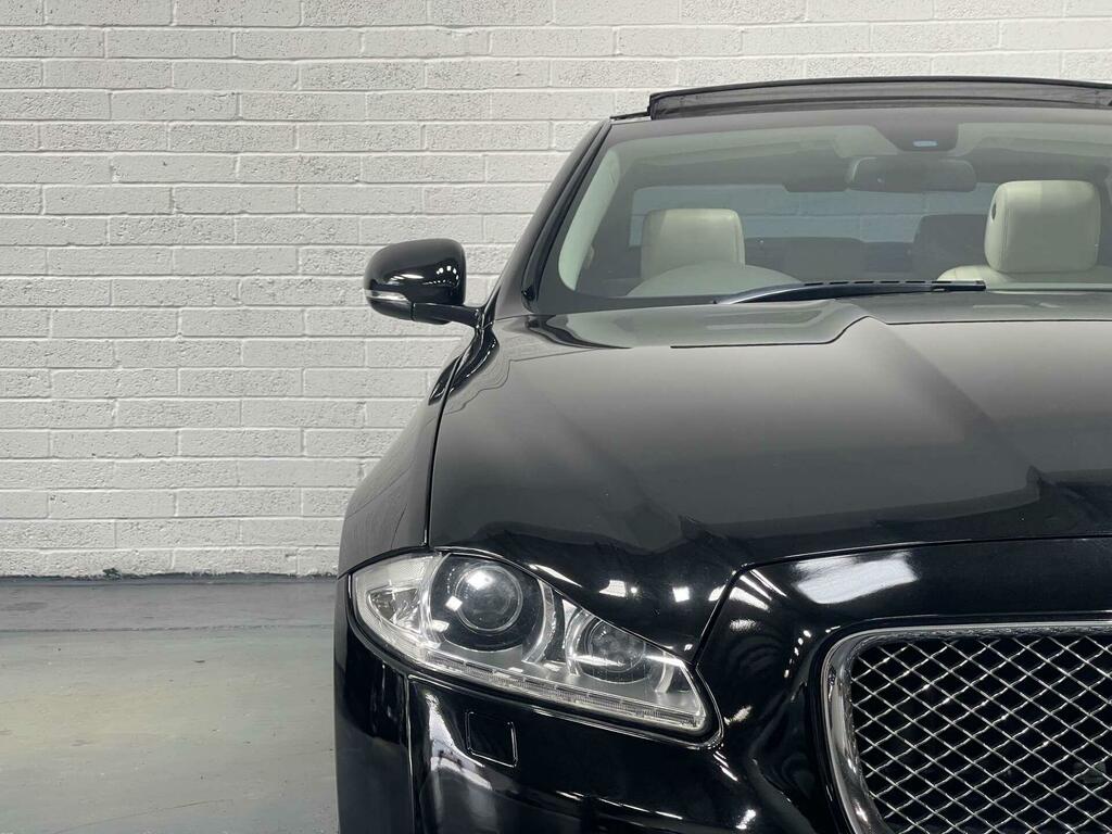 Jaguar XJ 2012 3.0D V6 Portfolio Saloon Euro Black #75