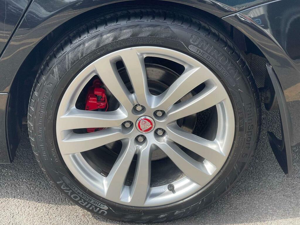 Jaguar XJ 2012 3.0D V6 Portfolio Saloon Euro Black #57