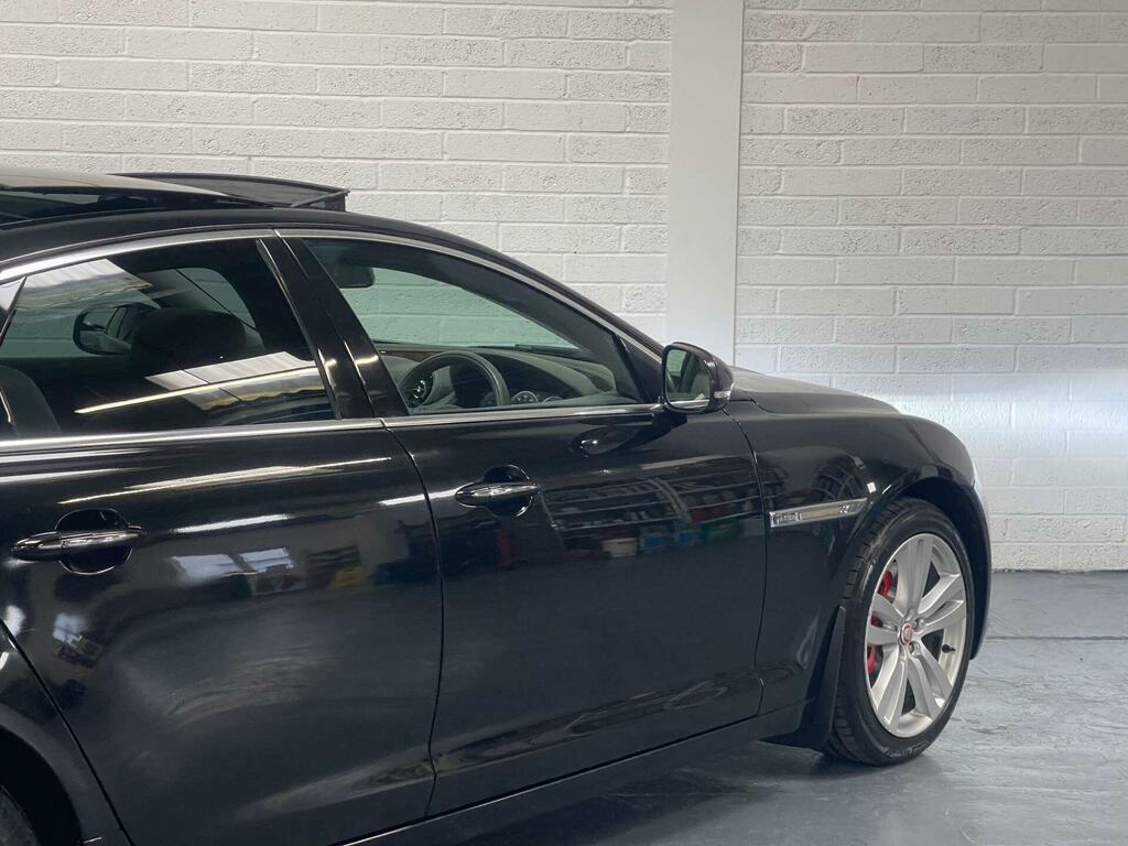 Jaguar XJ 2012 3.0D V6 Portfolio Saloon Euro Black #66
