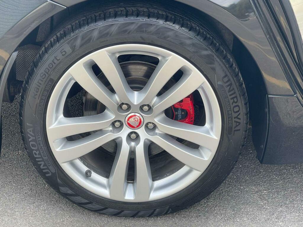 Jaguar XJ 2012 3.0D V6 Portfolio Saloon Euro Black #56