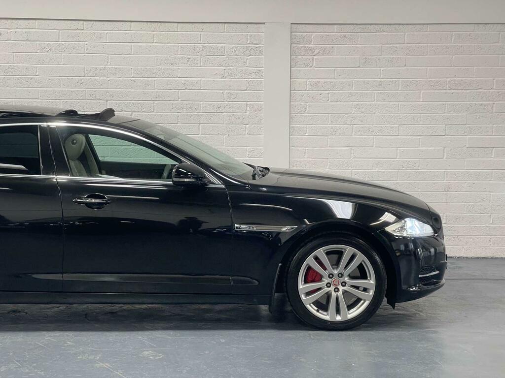 Jaguar XJ 2012 3.0D V6 Portfolio Saloon Euro Black #72
