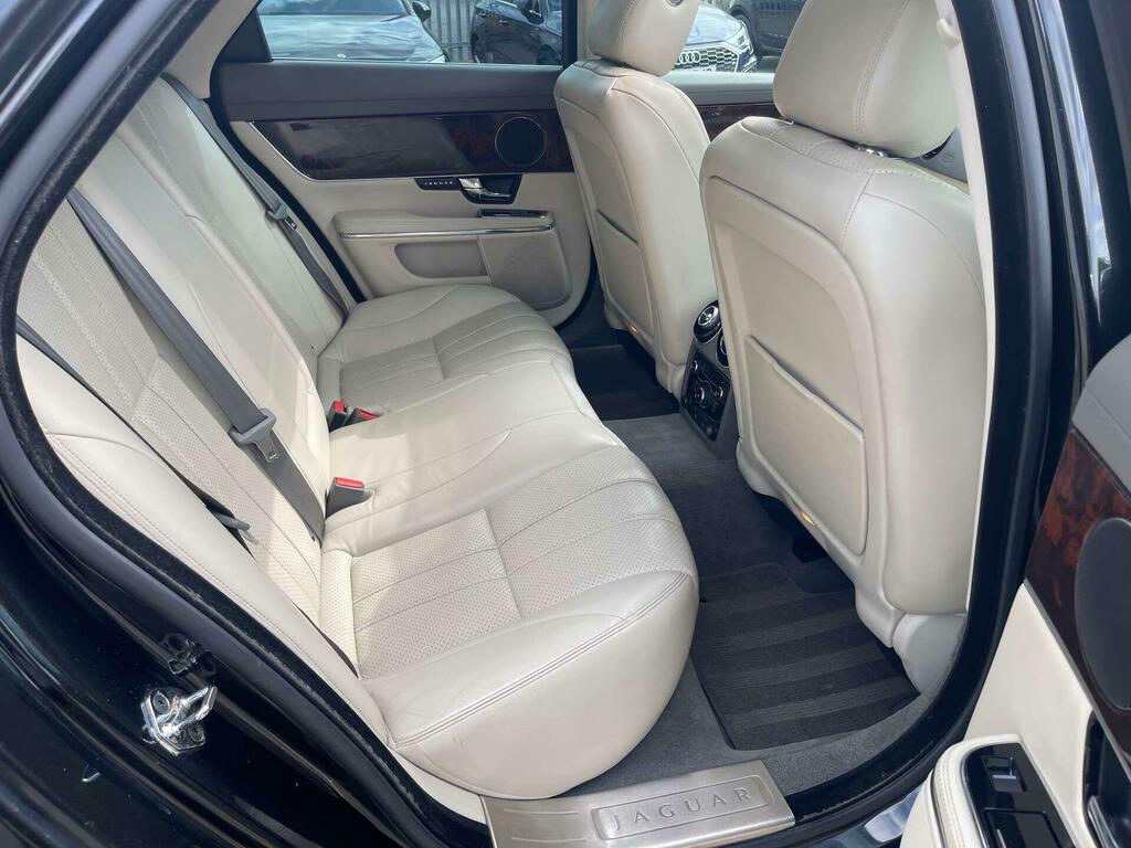 Jaguar XJ 2012 3.0D V6 Portfolio Saloon Euro Black #49