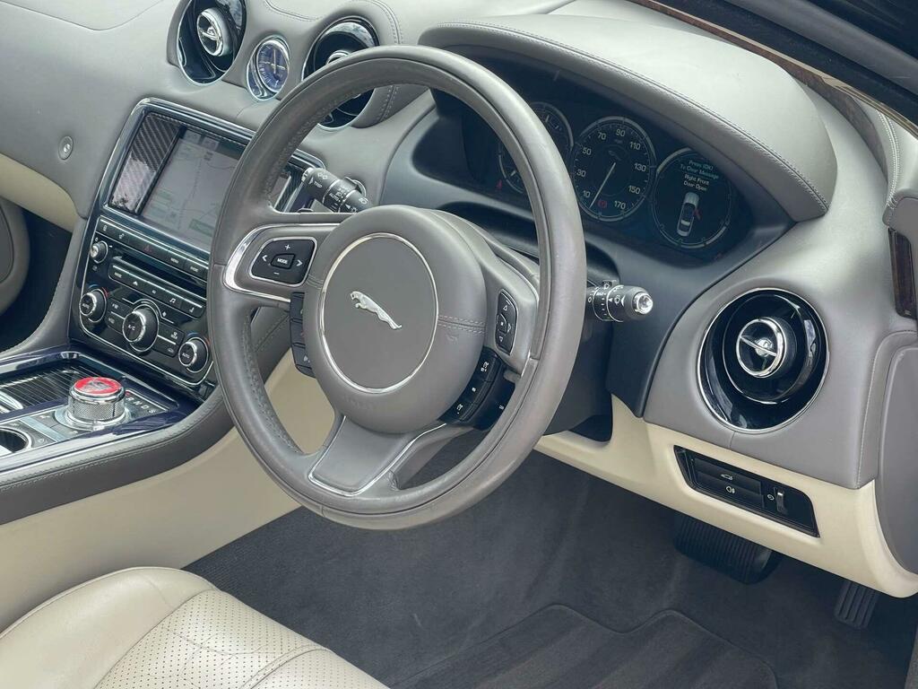 Jaguar XJ 2012 3.0D V6 Portfolio Saloon Euro Black #12