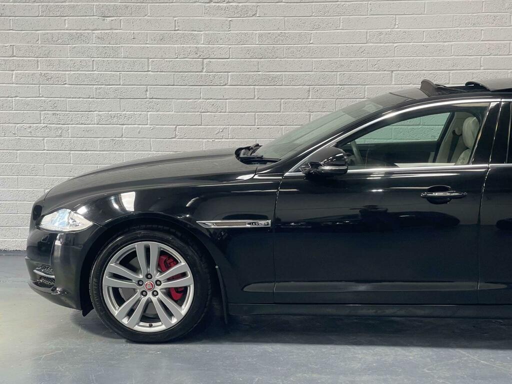 Jaguar XJ 2012 3.0D V6 Portfolio Saloon Euro Black #76