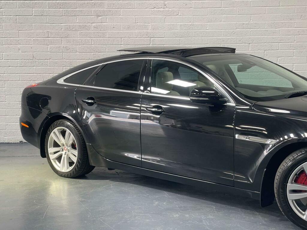 Jaguar XJ 2012 3.0D V6 Portfolio Saloon Euro Black #74